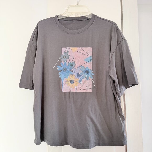 FLORAL ABSTRACT t shirt size L NWT - Picture 6 of 6
